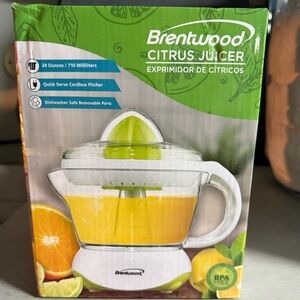 Brentwood Citrus Juicer